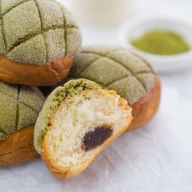 抹茶紅豆蜜瓜包